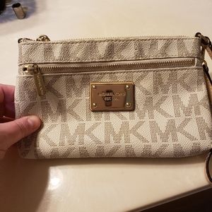 Michael Kors Wristlet